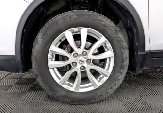 Подержанный автомобиль Nissan X-Trail 2018 года (18 фото)