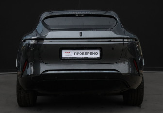 Подержанный автомобиль Avatr 11 2023 года (6 фото)