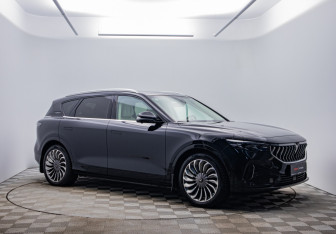 Подержанный автомобиль Voyah Free 2023 года (3 фото)