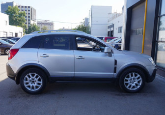 Подержанный автомобиль Opel Antara 2008 года (8 фото)