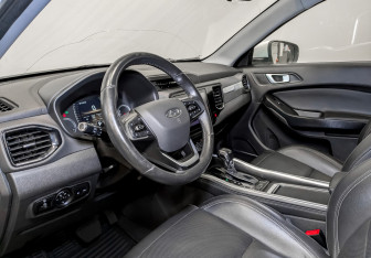 Подержанный автомобиль Chery Tiggo 4 2022 года (15 фото)