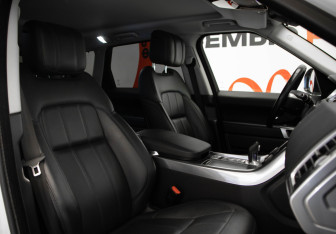 Подержанный автомобиль Land Rover Range Rover Sport 2020 года (32 фото)