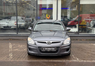 Подержанный автомобиль Hyundai i30 Hatchback 2009 года (2 фото)