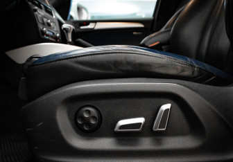 Подержанный автомобиль Audi Q5 2013 года (18 фото)