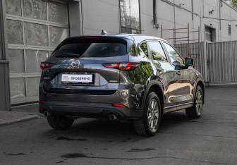 Подержанный автомобиль Mazda CX-5 2025 года (4 фото)