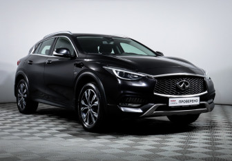 Подержанный автомобиль Infiniti QX30 2017 года (3 фото)