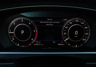 Подержанный автомобиль Volkswagen Tiguan 2018 года (22 фото)