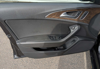 Подержанный автомобиль Audi A6 Sedan 2012 года (19 фото)