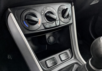 Подержанный автомобиль Suzuki SX4 Hatchback 2014 года (25 фото)