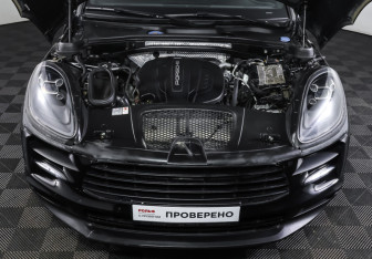 Подержанный автомобиль Porsche Macan 2020 года (9 фото)