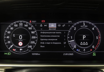 Подержанный автомобиль Land Rover Range Rover 2020 года (22 фото)