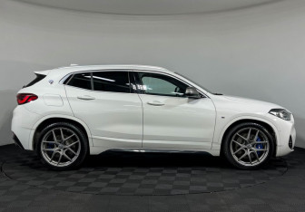 Подержанный автомобиль BMW X2 2022 года (6 фото)