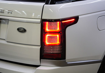 Подержанный автомобиль Land Rover Range Rover 2016 года (26 фото)