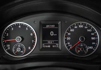 Подержанный автомобиль Volkswagen Tiguan 2012 года (13 фото)