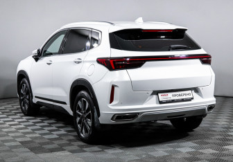 Подержанный автомобиль Exeed LX 2023 года (7 фото)