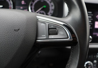 Подержанный автомобиль Skoda Kodiaq 2020 года (16 фото)