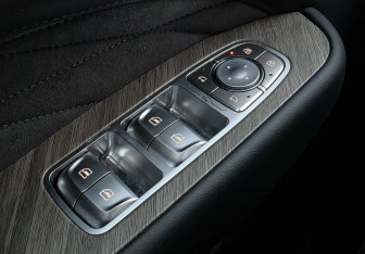 Подержанный автомобиль Tank 500 2024 года (14 фото)