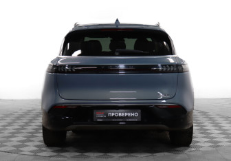 Подержанный автомобиль Voyah Free 2023 года (6 фото)