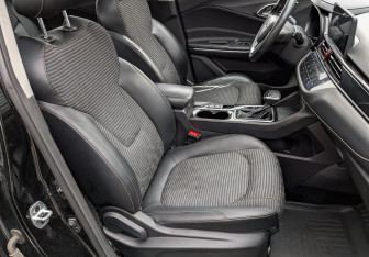 Подержанный автомобиль Москвич 3 2023 года (23 фото)