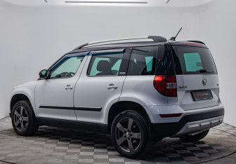 Подержанный автомобиль Skoda Yeti 2017 года (3 фото)
