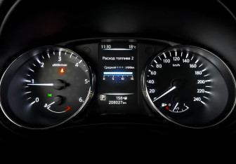 Подержанный автомобиль Nissan Qashqai 2018 года (13 фото)