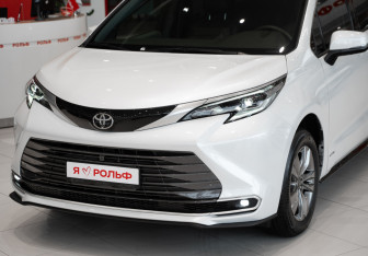 Новый Toyota Sienna 2024 (5 фото)