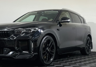 Подержанный автомобиль Voyah Free 2023 года (22 фото)