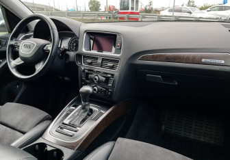 Подержанный автомобиль Audi Q5 2014 года (9 фото)