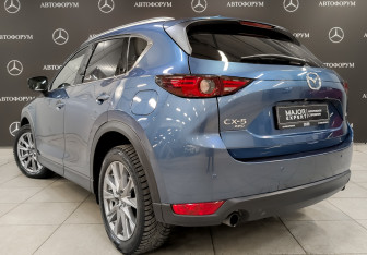 Подержанный автомобиль Mazda CX-5 2020 года (7 фото)