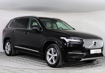 Подержанный автомобиль Volvo XC90 2015 года (3 фото)