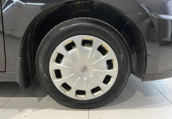 Подержанный автомобиль Nissan Almera Sedan 2016 года (8 фото)