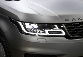 Подержанный автомобиль Land Rover Range Rover Sport 2020 года (28 фото)