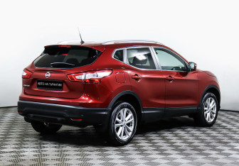 Подержанный автомобиль Nissan Qashqai 2014 года (5 фото)