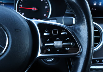 Подержанный автомобиль Mercedes-Benz GLC Coupe 2019 года (20 фото)