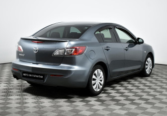 Подержанный автомобиль Mazda 3 Sedan 2012 года (5 фото)
