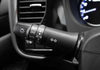 Подержанный автомобиль Mitsubishi Outlander 2018 года (12 фото)