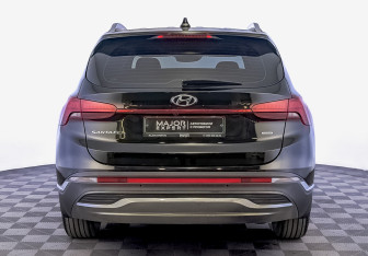 Подержанный автомобиль Hyundai Santa Fe 2022 года (6 фото)