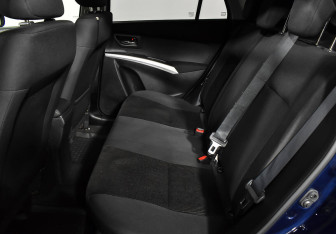 Подержанный автомобиль Suzuki SX4 Hatchback 2016 года (15 фото)