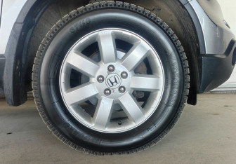 Подержанный автомобиль Honda CR-V 2008 года (19 фото)