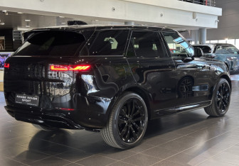 Новый Land Rover Range Rover Sport 2026 (4 фото)