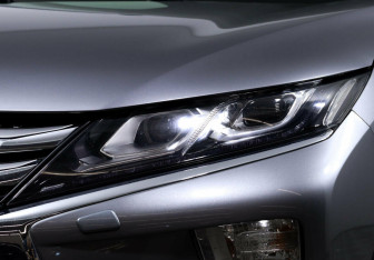 Подержанный автомобиль Mitsubishi Eclipse Cross 2018 года (7 фото)