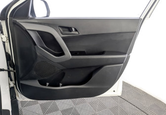 Подержанный автомобиль Hyundai Creta 2018 года (24 фото)