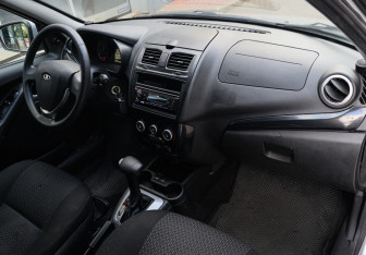 Подержанный автомобиль LADA (ВАЗ) Kalina Wagon 2014 года (7 фото)