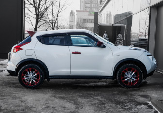 Подержанный автомобиль Nissan Juke 2012 года (4 фото)