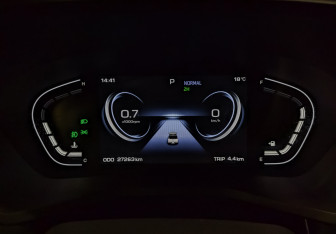 Подержанный автомобиль JAC T9 2024 года (13 фото)