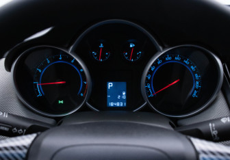 Подержанный автомобиль Chevrolet Cruze Sedan 2014 года (12 фото)