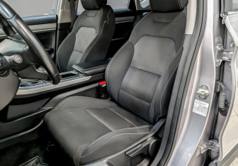 Подержанный автомобиль Geely Coolray 2022 года (20 фото)