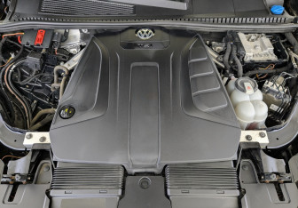 Подержанный автомобиль Volkswagen Touareg 2018 года (9 фото)