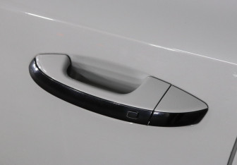 Подержанный автомобиль Kia Stinger 2018 года (13 фото)