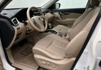 Подержанный автомобиль Nissan X-Trail 2016 года (9 фото)